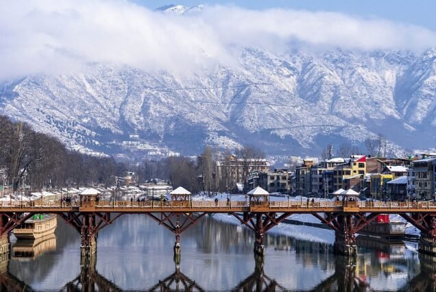 4 Days - Srinagar Sonmarg Gulmarg Package